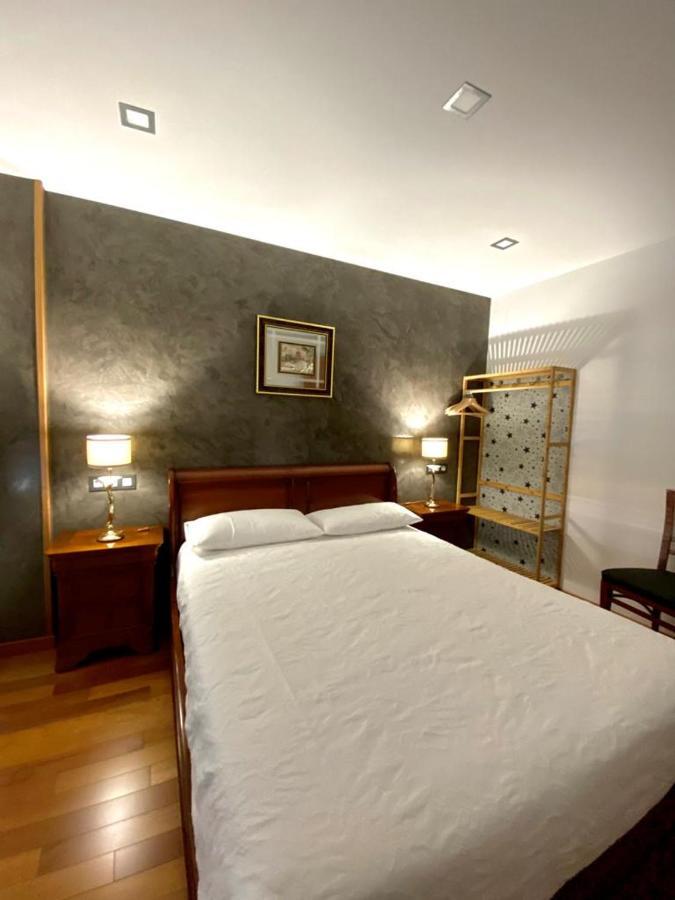 Grand Plaza Vega Apartment Burgo Exterior foto